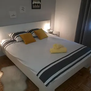 Apartment N&b, Zadar
